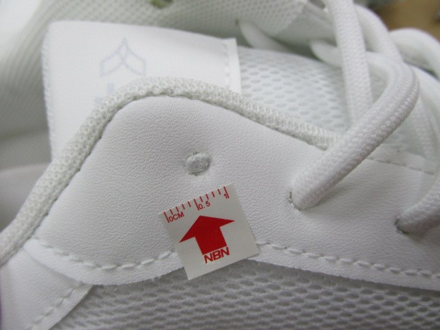 Obstructed shoelace eyelet