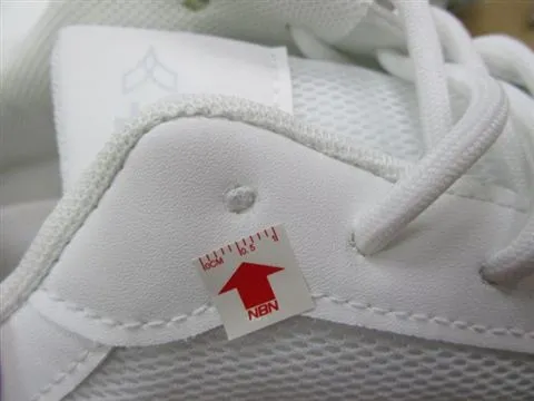 Obstructed shoelace eyelet